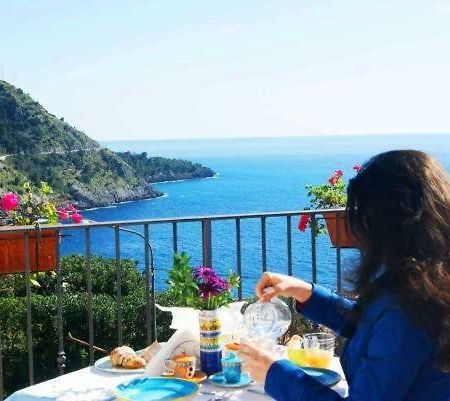 B&B La Casa Del Gelso Acquafredda Εξωτερικό φωτογραφία